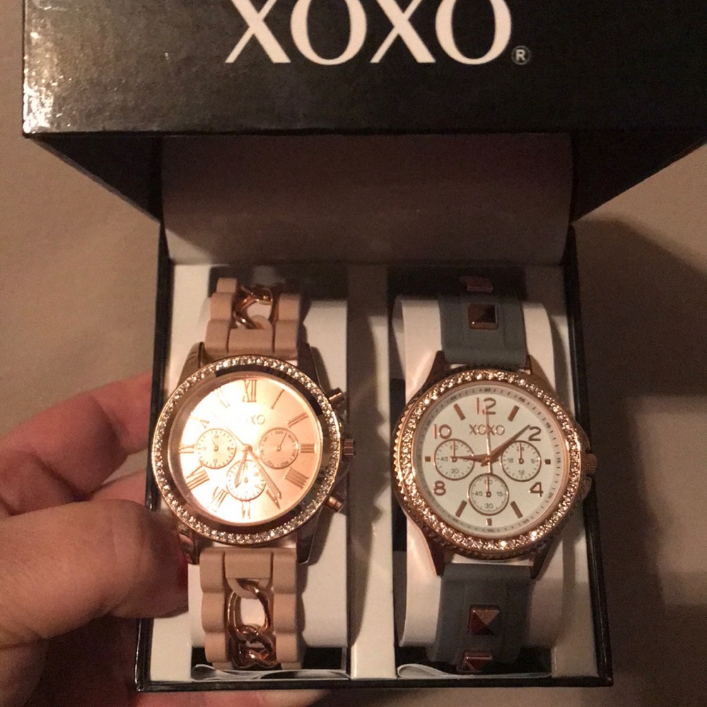 Women’s set of watches